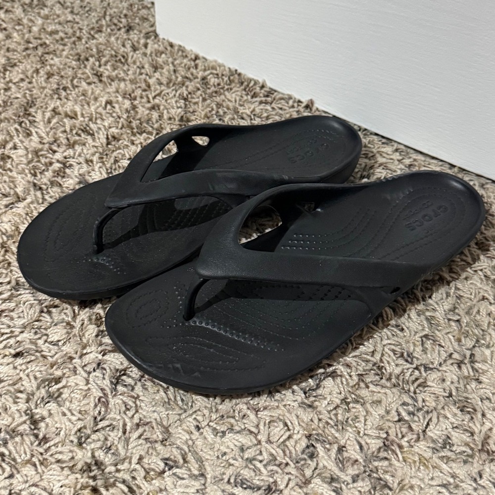 Crocs Kadee II Flip Flops Womens 10 Black Strappy Sandals 202492-001